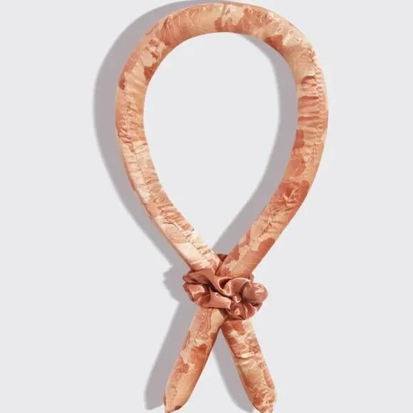 KITSCH BUNDLE DISNEY  Curling Rods & scrunchies + 2 7” pillow scrunchies, NWT - Picture 8 of 8